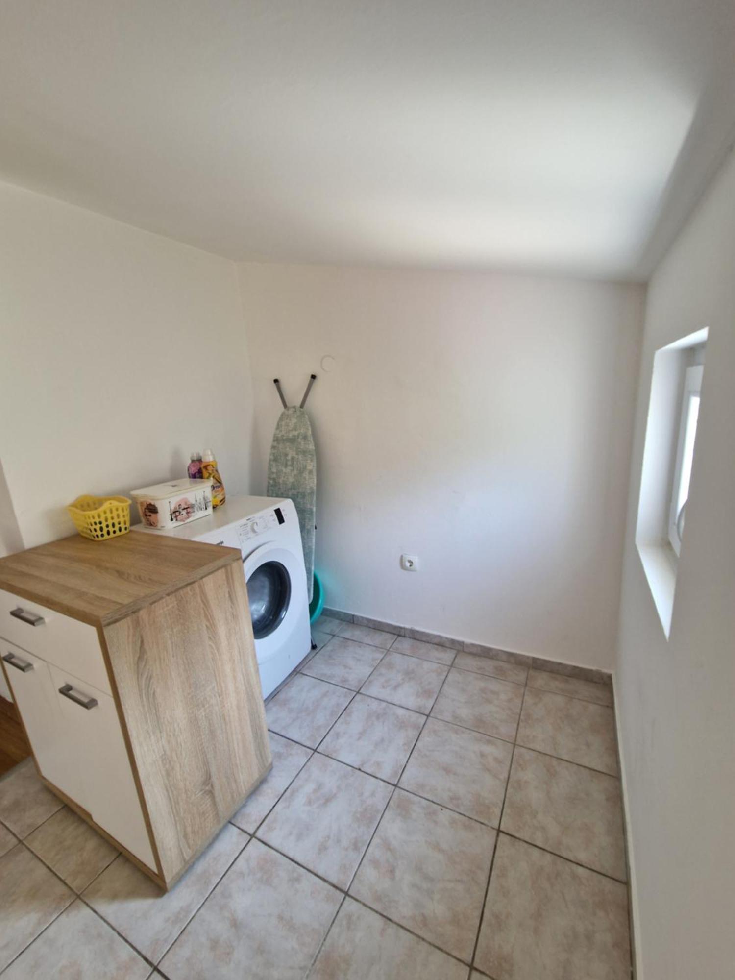 Apartmani "Ivan" Marina Exteriör bild